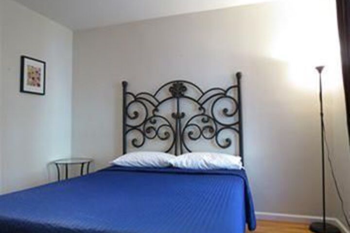CENTRAL PARK NORTH SUITE 5