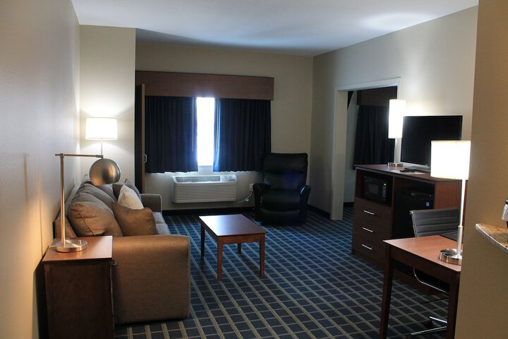 Room 12 of 32