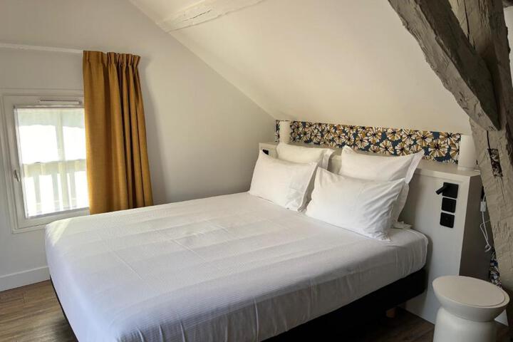 Standard Room Photo