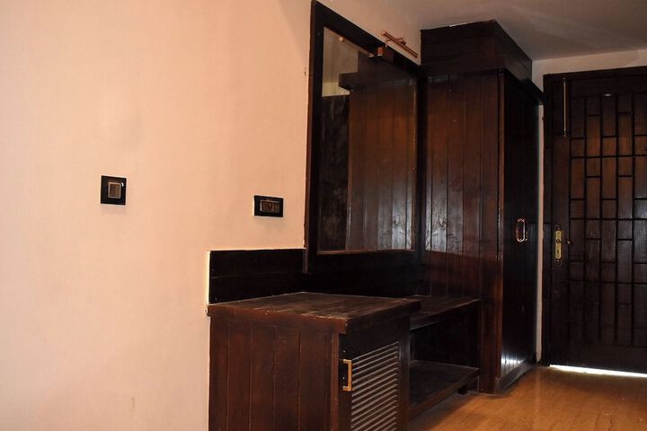 Room 6 of 21