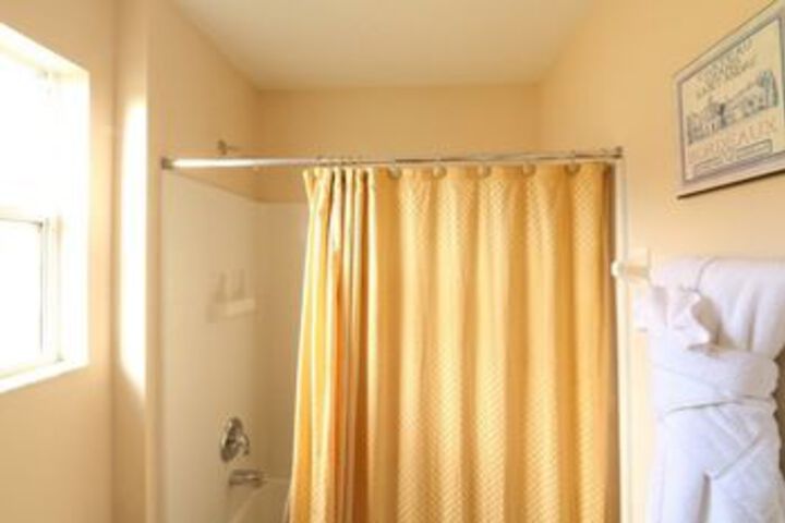 Room 2 of 41