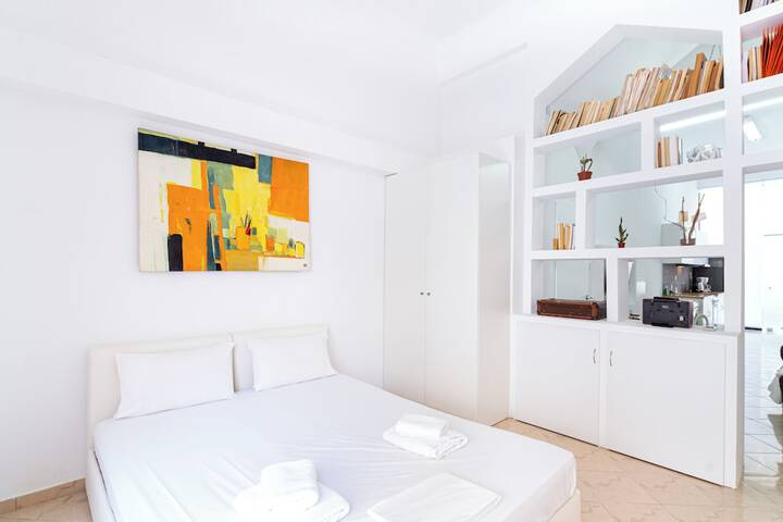 Room 2 of 20
