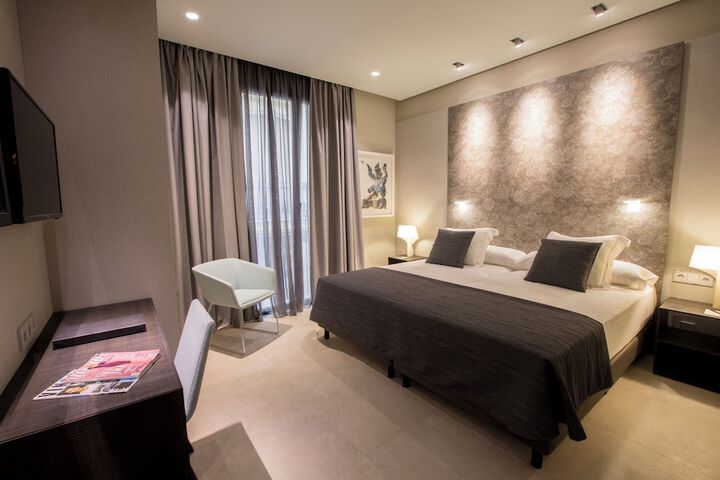 Room 16 of 34