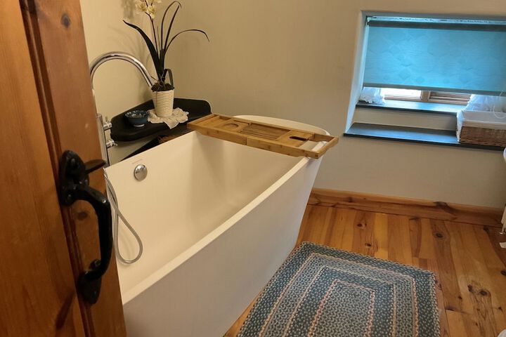 Room 12 of 25