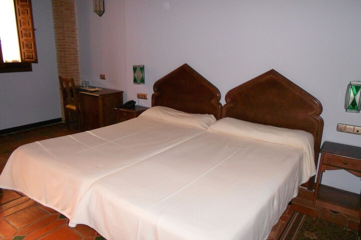 Room 7 of 31