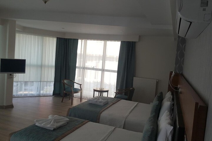 Room 22 of 72