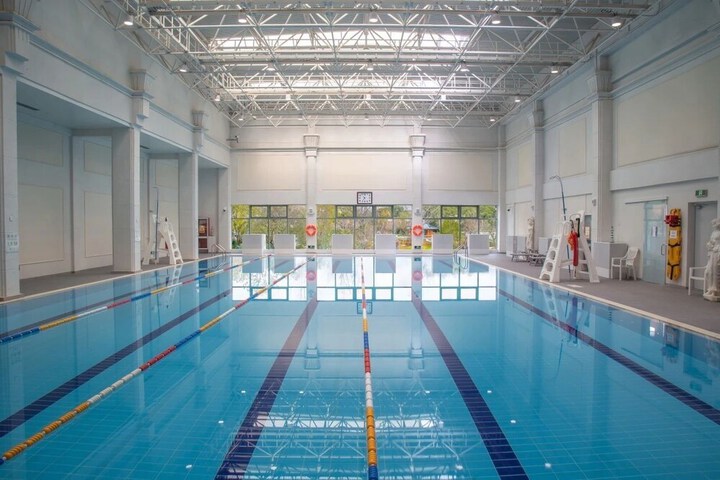 Pool 32 of 60