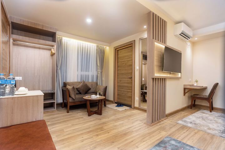 Room 10 of 55