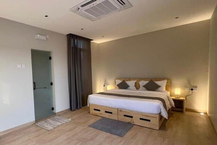 Room 12 of 26