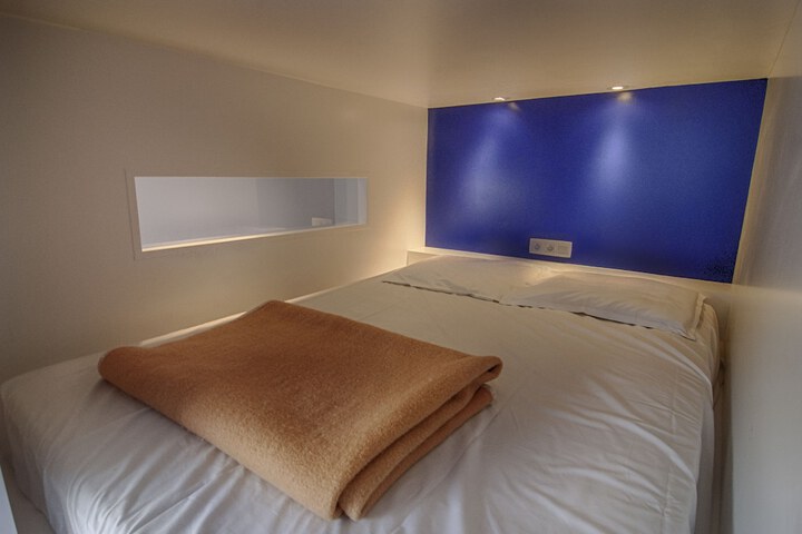 Room 8 of 51