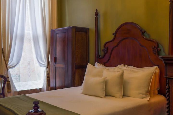 Room 45 of 78