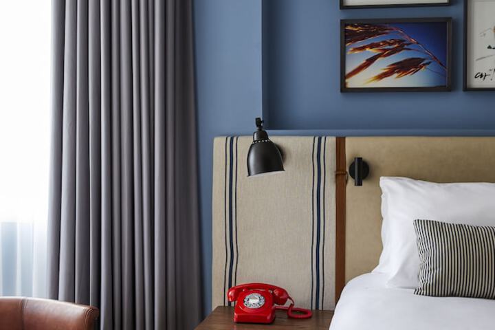 Room 2 of 48