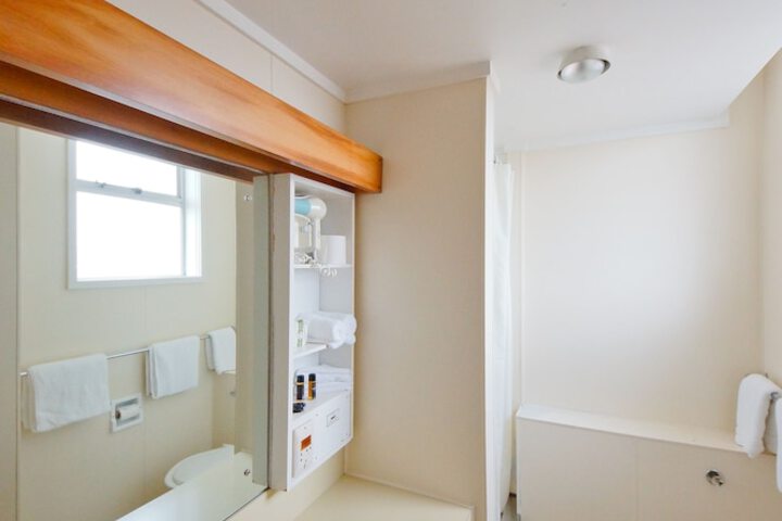 Room 30 of 53