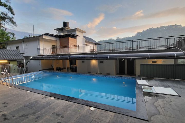 Pool 75 of 134