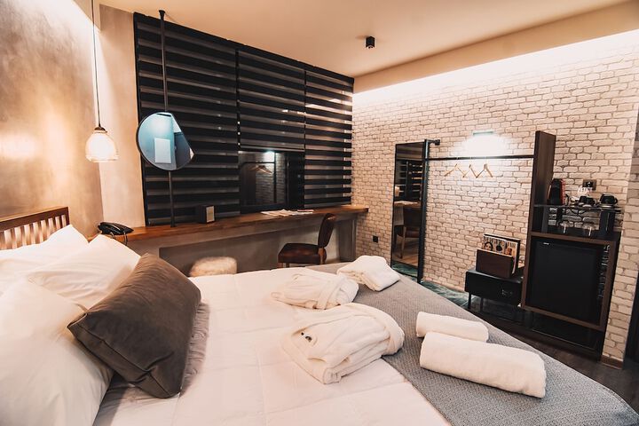 Room 20 of 49