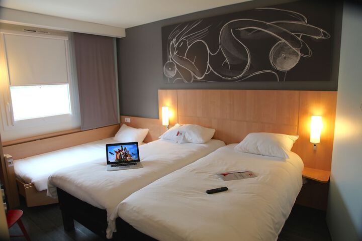 Room 7 of 60