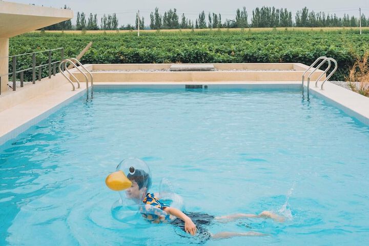 Pool 39 of 79