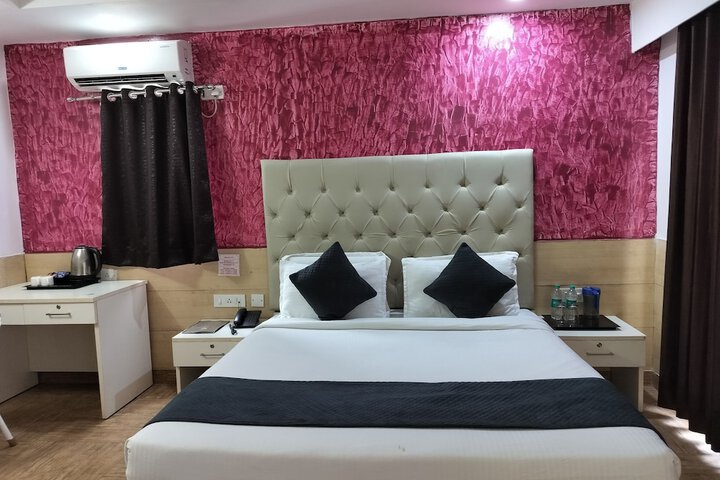 Room 4 of 21