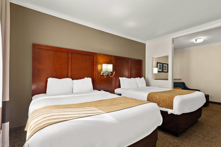 Room 35 of 52