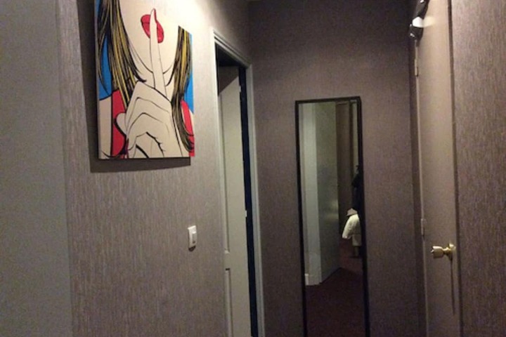 Room 7 of 42