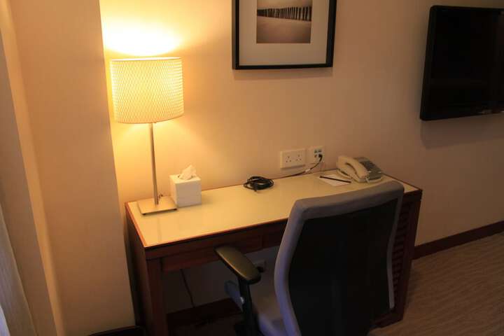 Room 18 of 40