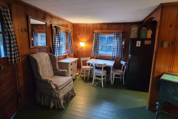 Room 69 of 212