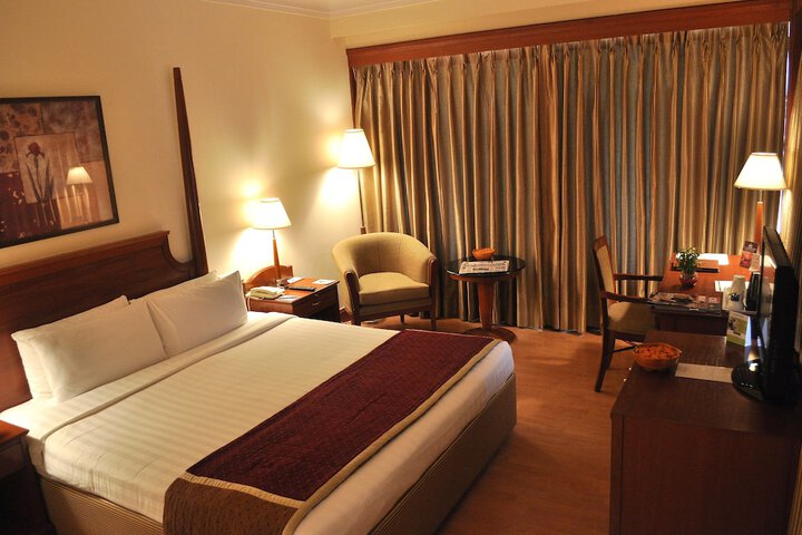 Room 6 of 20