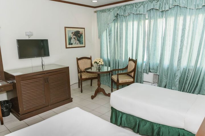 Room 12 of 55