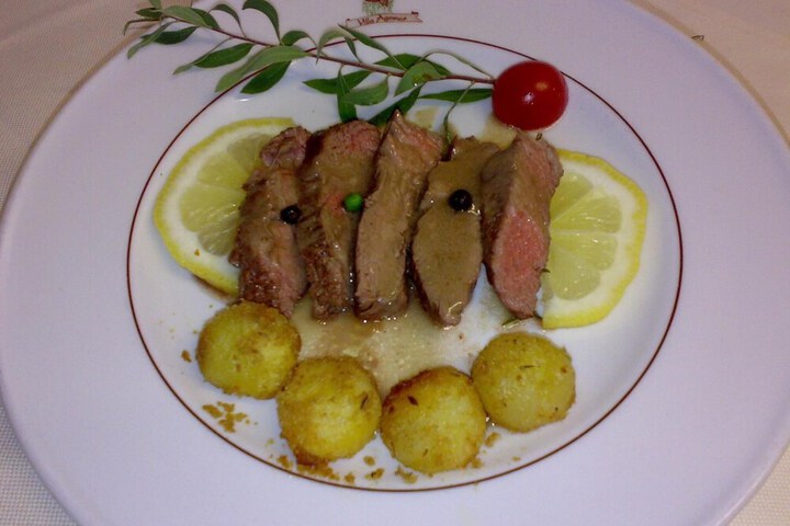 Dining 36 of 72