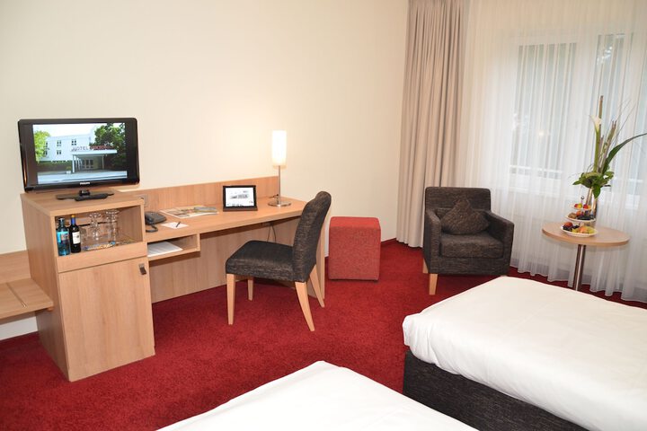 Room 6 of 64