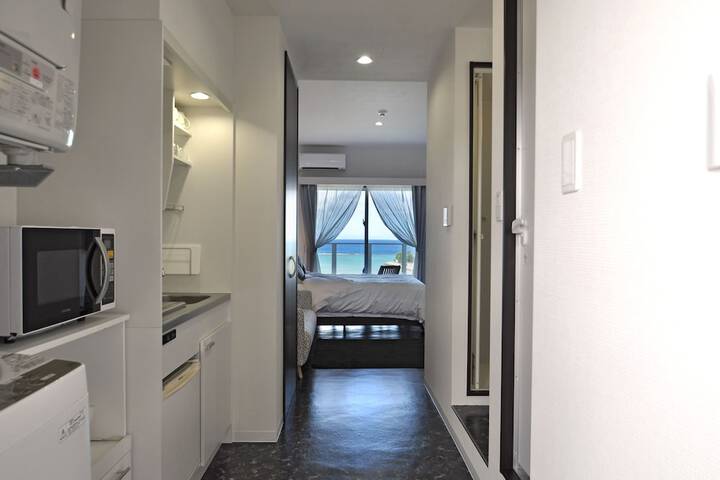 Room 13 of 94