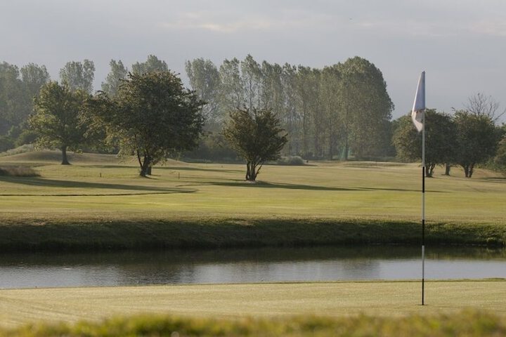 Golf 15 of 33