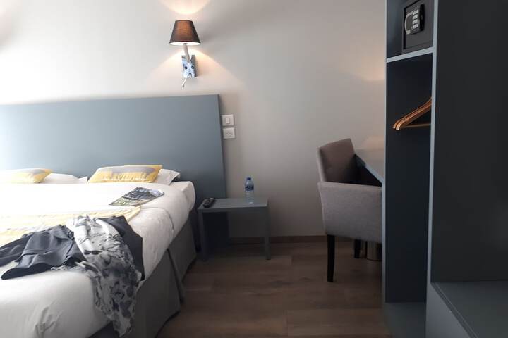 Room 7 of 47