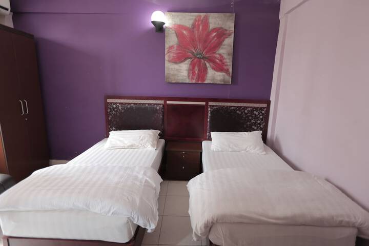 Room 18 of 65