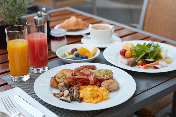 Breakfast/Coffee Service 147 of 216