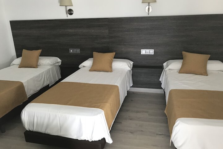 Room 12 of 34