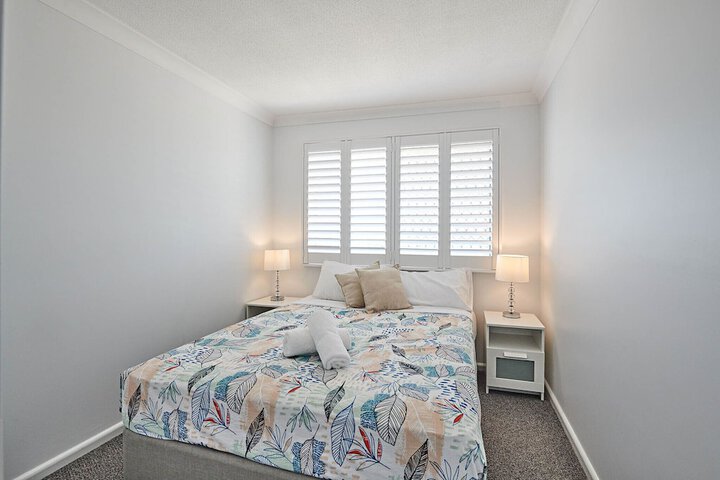 Room 10 of 85