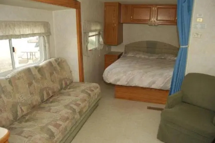 Room 2 of 9