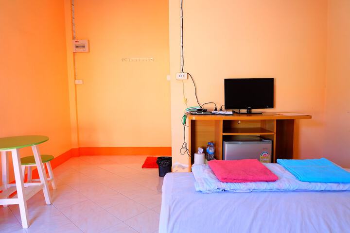 Room 12 of 17