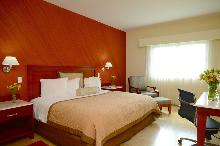 Room 12 of 27