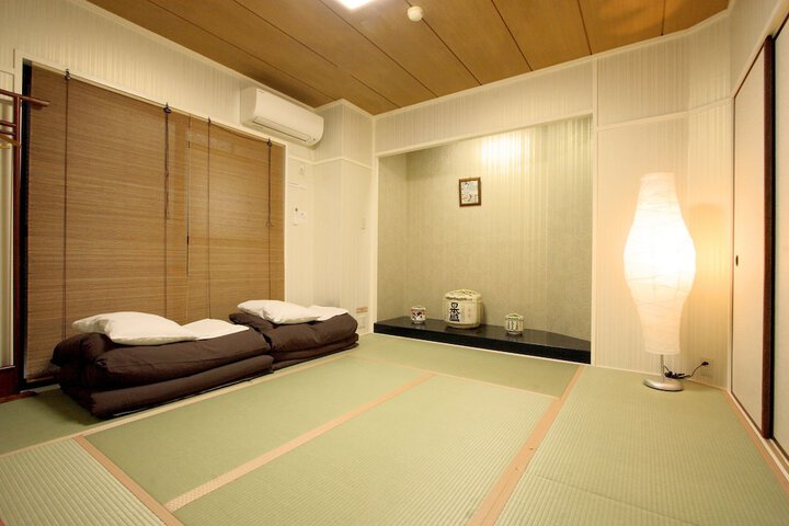 Room 18 of 62