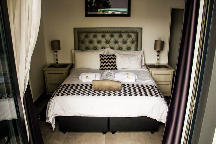 Room 10 of 66