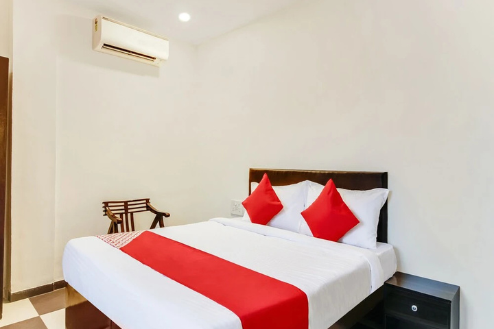 Room 3 of 15