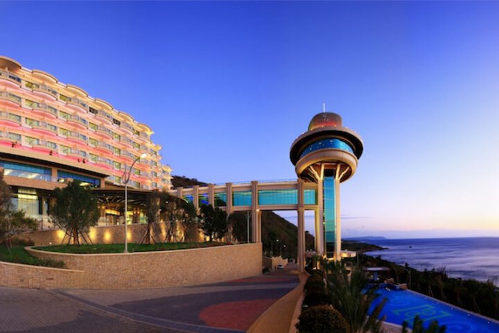 Hotel 56 of 61