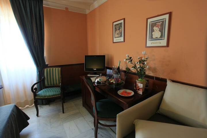 Room 17 of 133