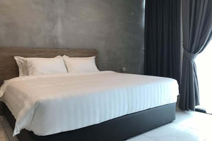 Room 3 of 58