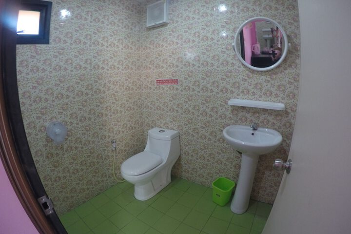 Room 40 of 43