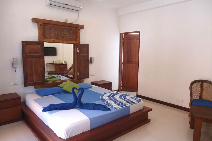 Room 5 of 56