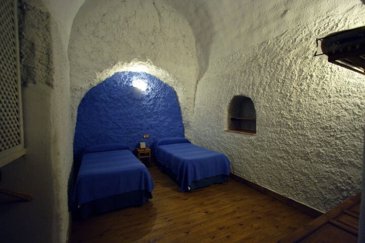 Room 5 of 40