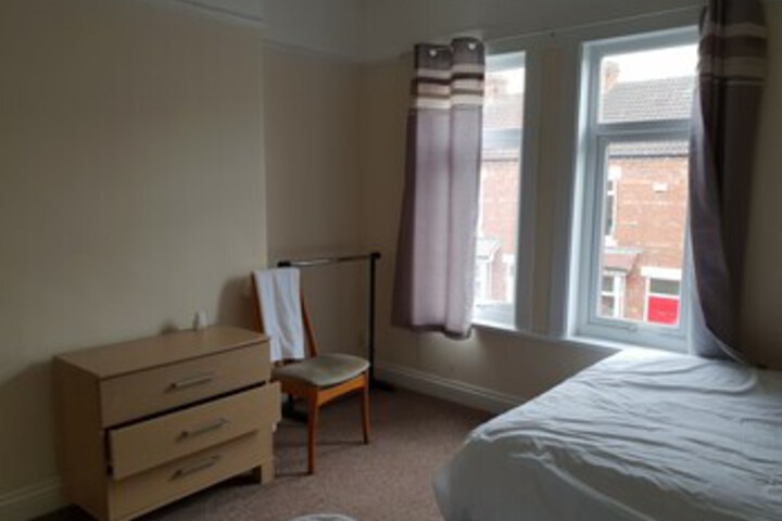 Room 23 of 28
